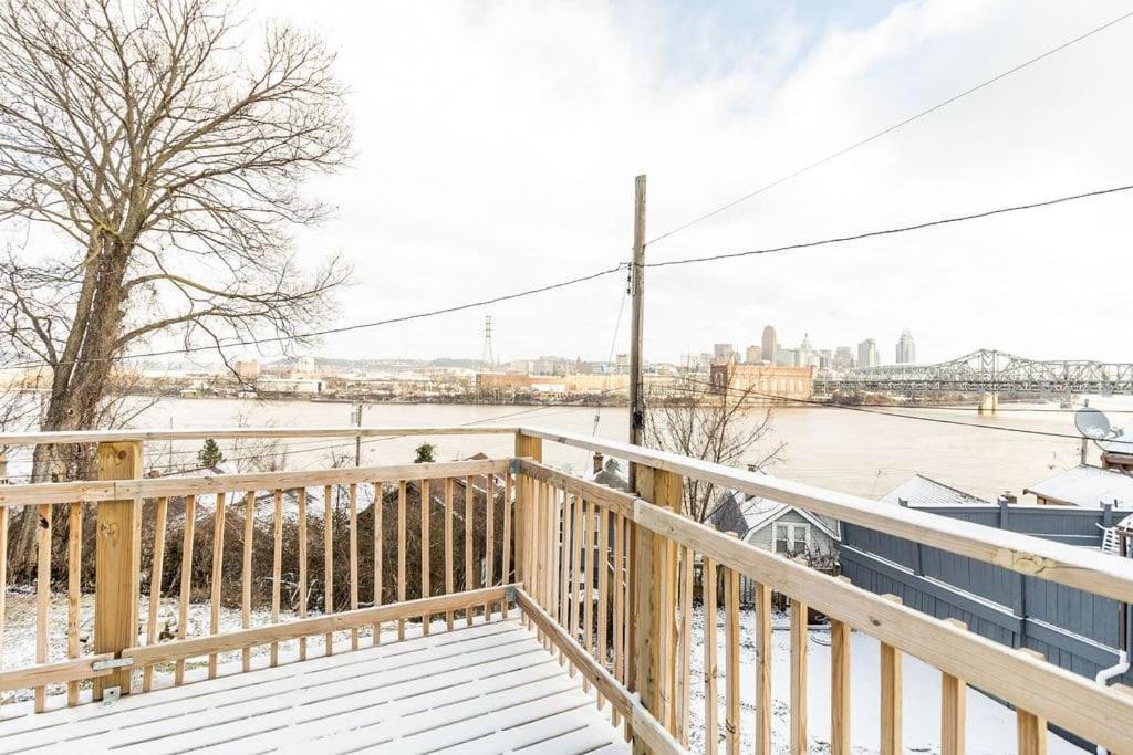 Cozy Riverfront Bungalow With Stunning Views كوفينجتون المظهر الخارجي الصورة